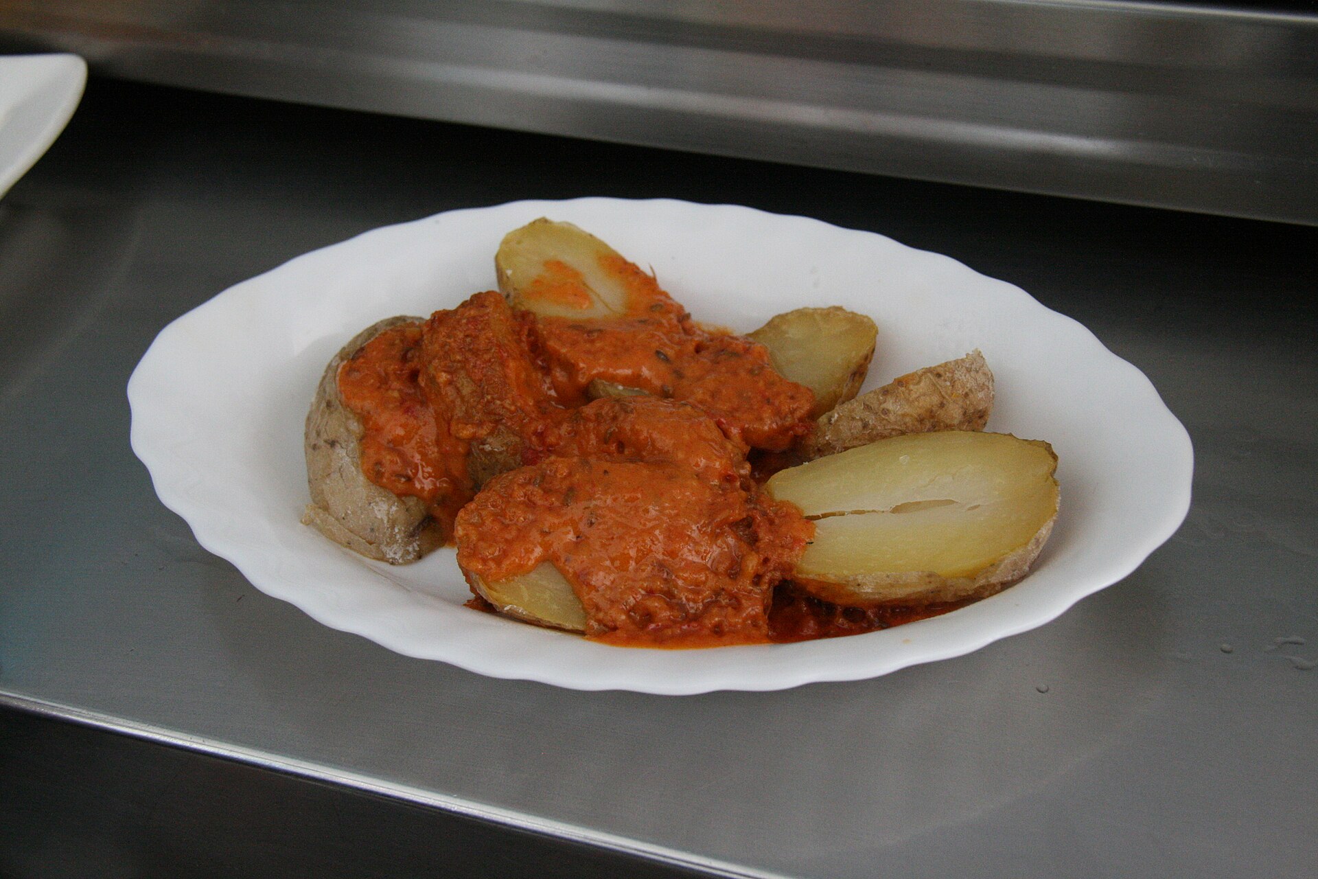 Papas arrugadas with mojo rojo